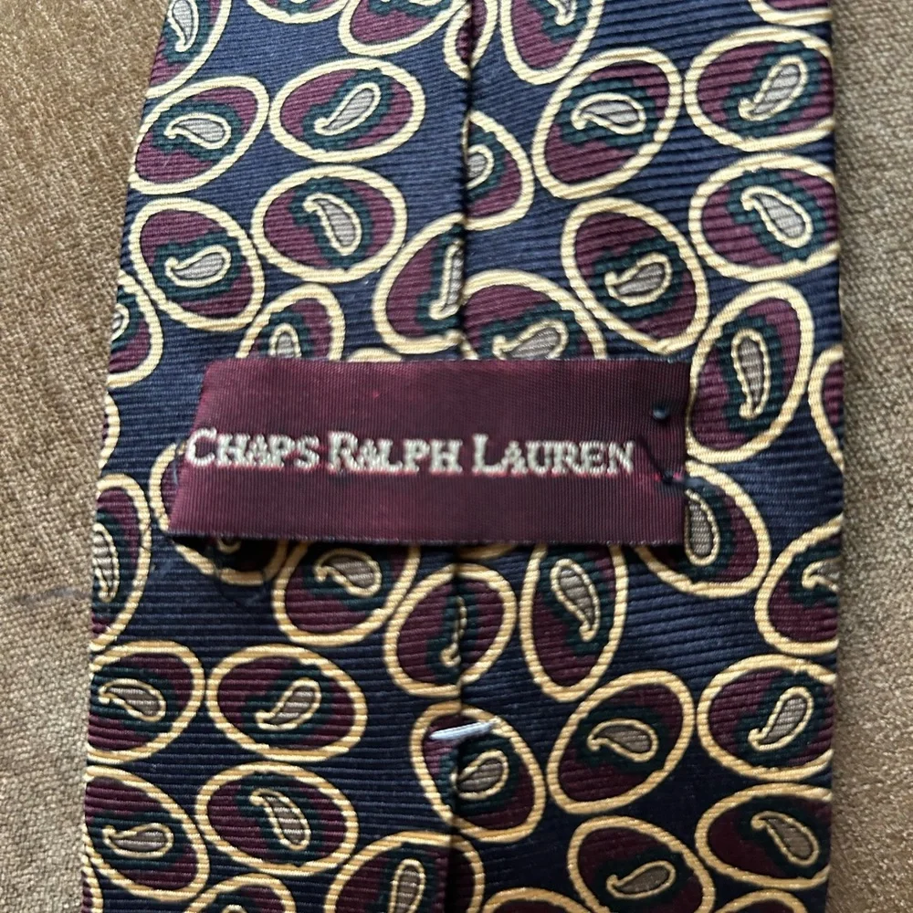 Chaps Paisley Tie Burgundy Navy Preppy Classic